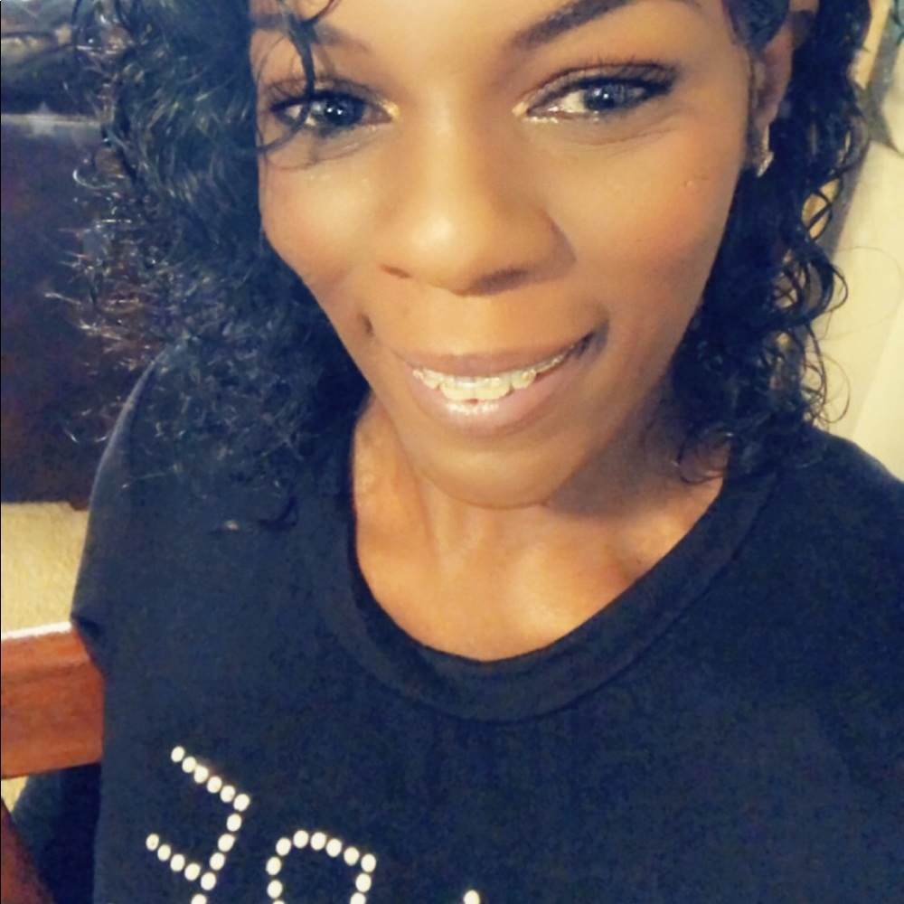 Meet your Posher, Erica
